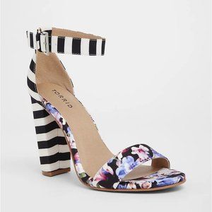 NEW TORRID TWO STRAP TAPERED HEEL FLORAL STRIPED SANDAL (WW) size 10